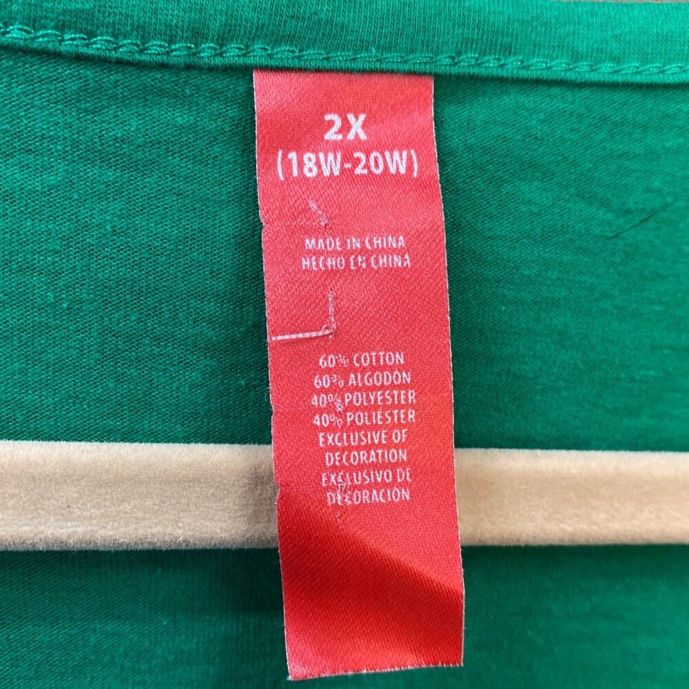 Christmas Tshirt 2XL 18/20 Green Embroidered Santa Casual Holiday Novelty Kitsch - Picture 7 of 10
